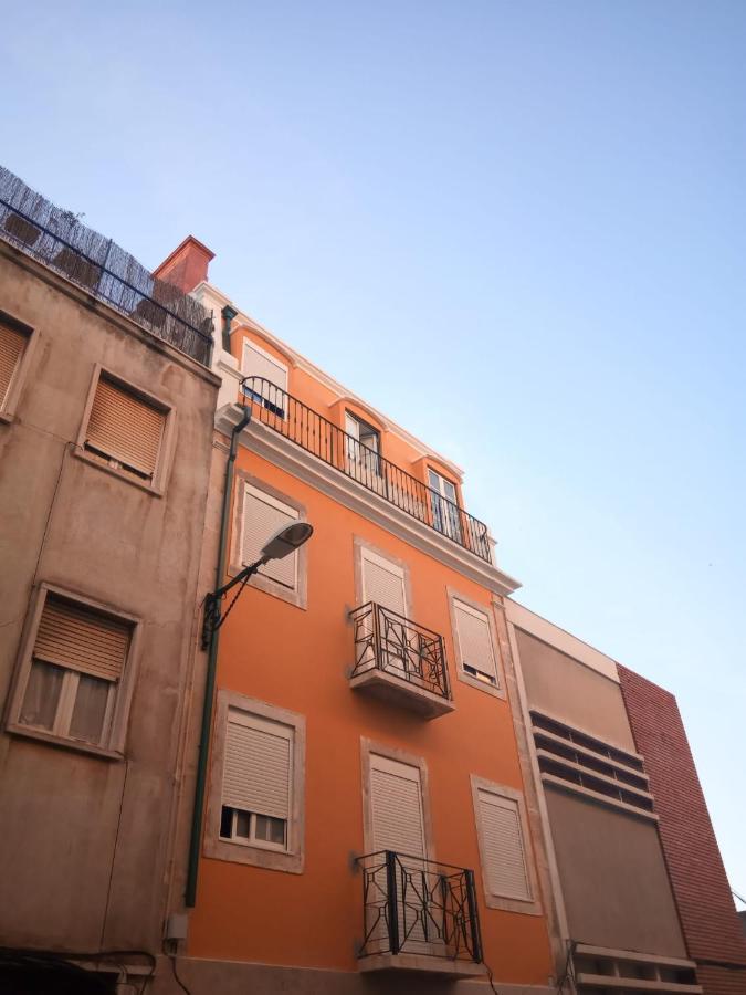 Appartamento Free Wifi -Estrela Lapa- Tram 28 Lisbona Esterno foto